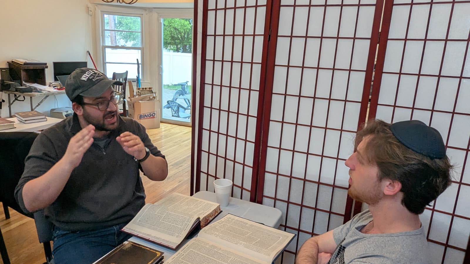 One-on-one Torah learning at Tiferes Yisroel Moshe